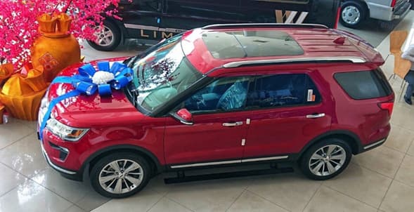 Xe Ford Explorer 2020