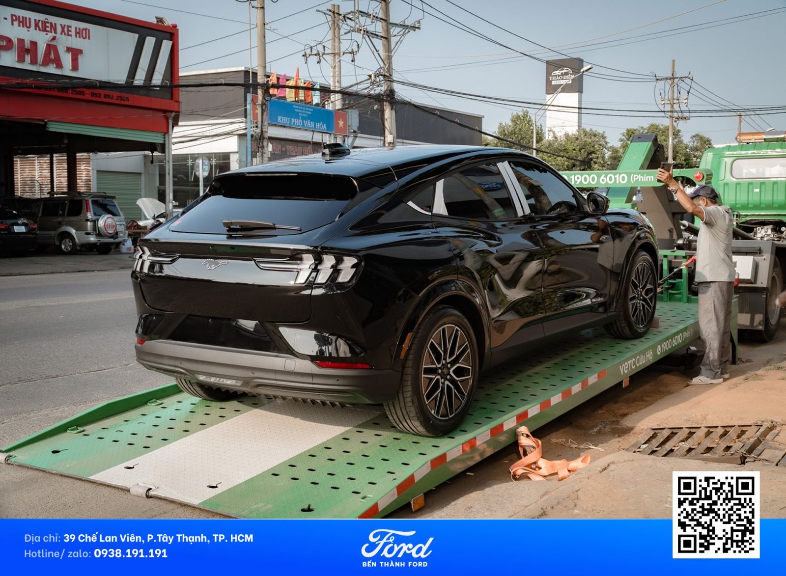 xe điện Mustang Mach-E màu đen