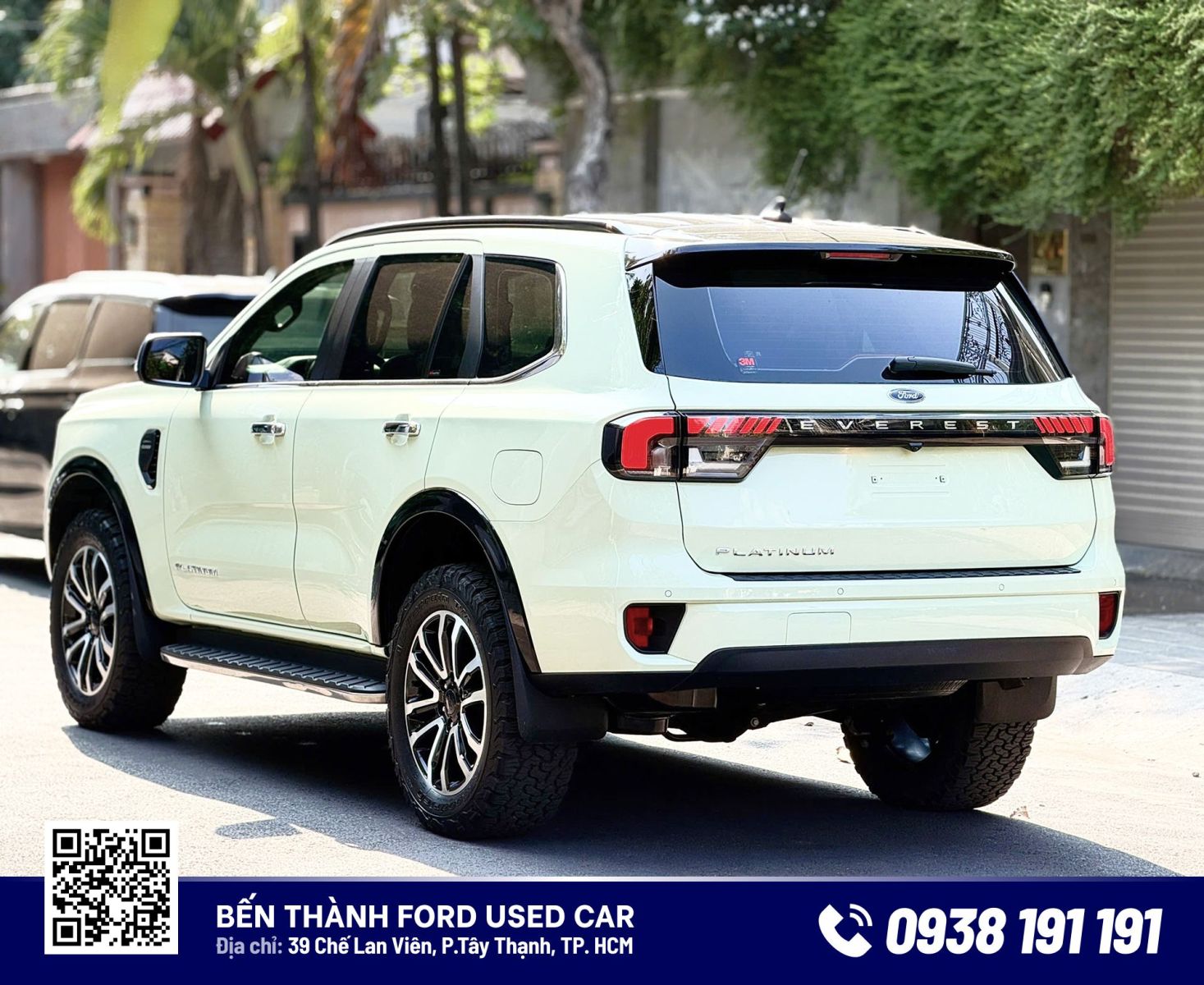 ben hong xe Ford Everest Platinum 2022 cu