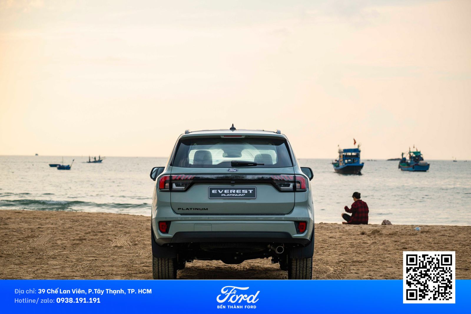 Ford Everest Platinum+ Moi 2026 duoi xe