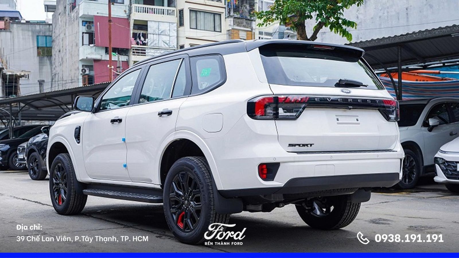 Ford Everest Sport SE đuôi xe