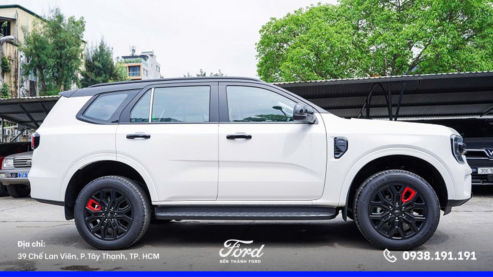 Ford Everest Sport SE bên hông