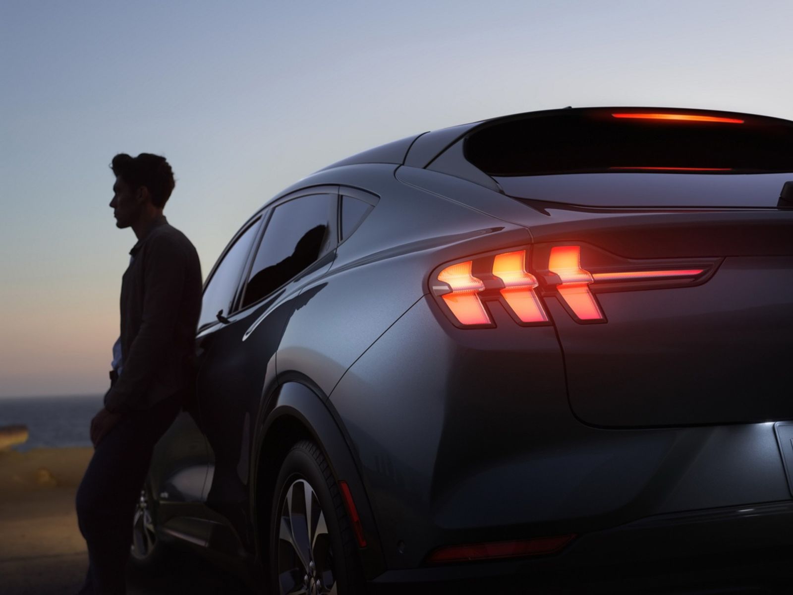 Ford Mustang Mach-E với cụm đèn led nổi bật