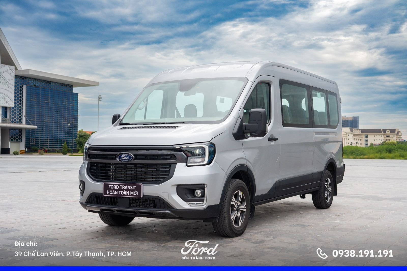 Ford Transit Trend màu xám