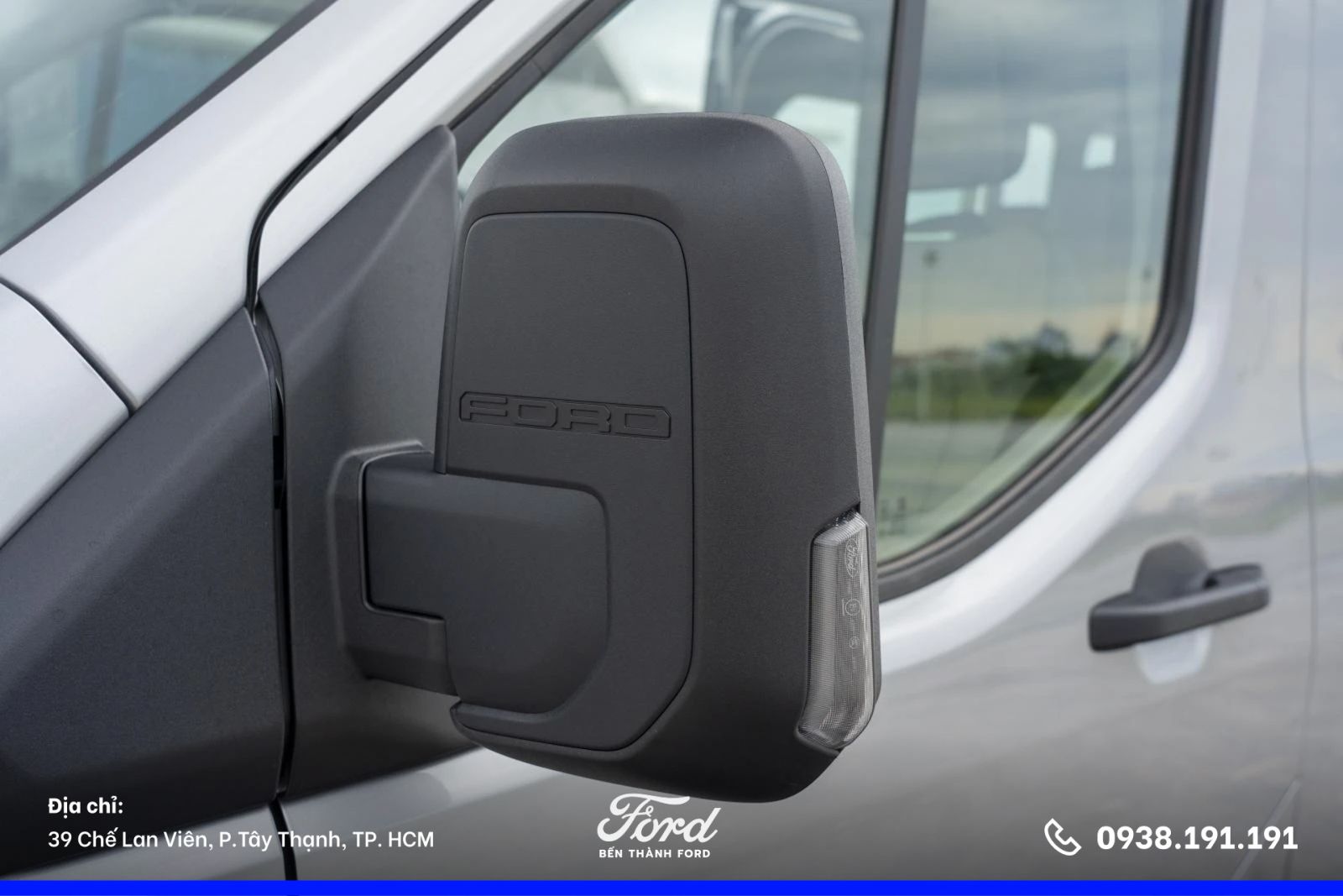 Ford Transit Trend gương chiếu hậu