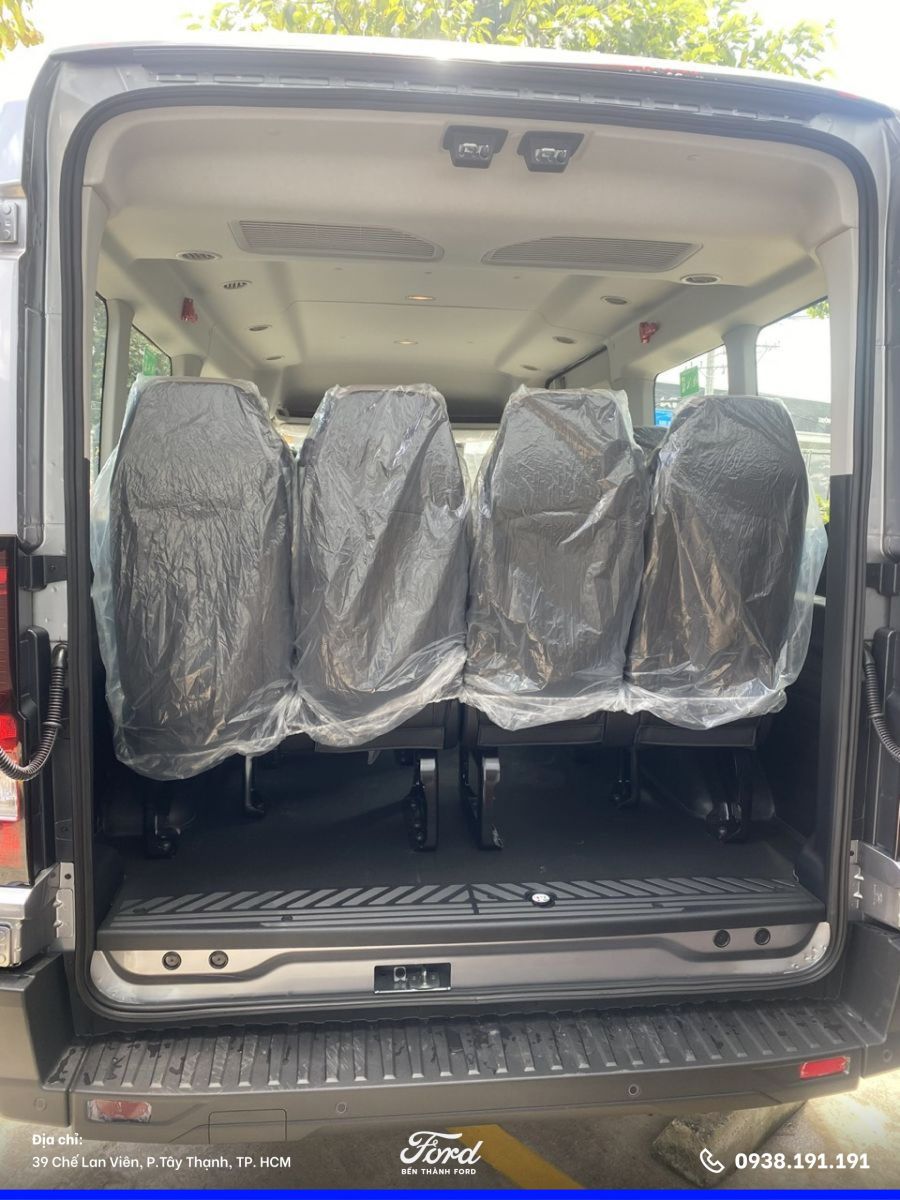 Hàng ghế sau Transit Trend