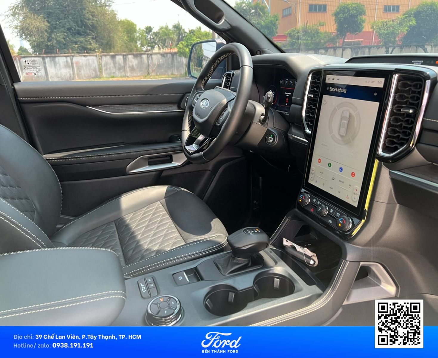 Ford everest Platinum khoang lái 2026