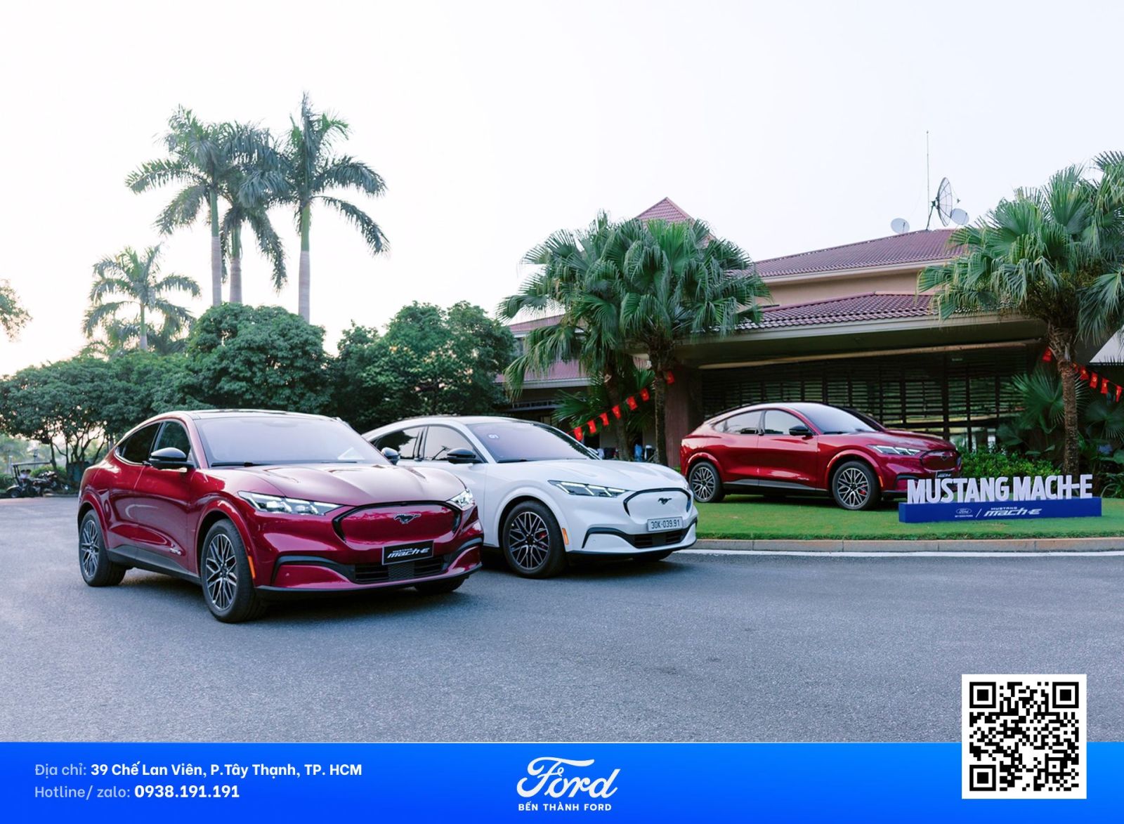 Ford mustang mach e màu trắng 2026