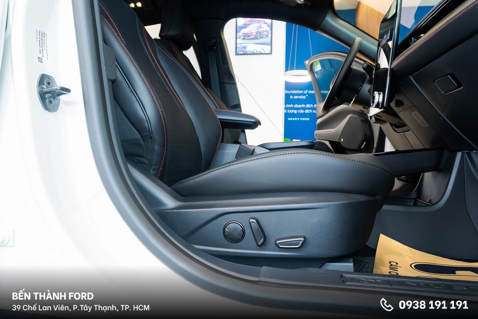 Ghế da cao cấp chỉnh điện Mustang Mach-E Premium AWD