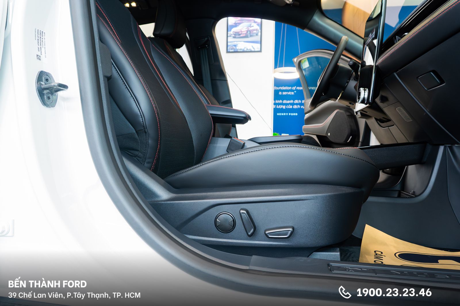 Ghế da cao cấp chỉnh điện Mustang Mach-E Premium AWD