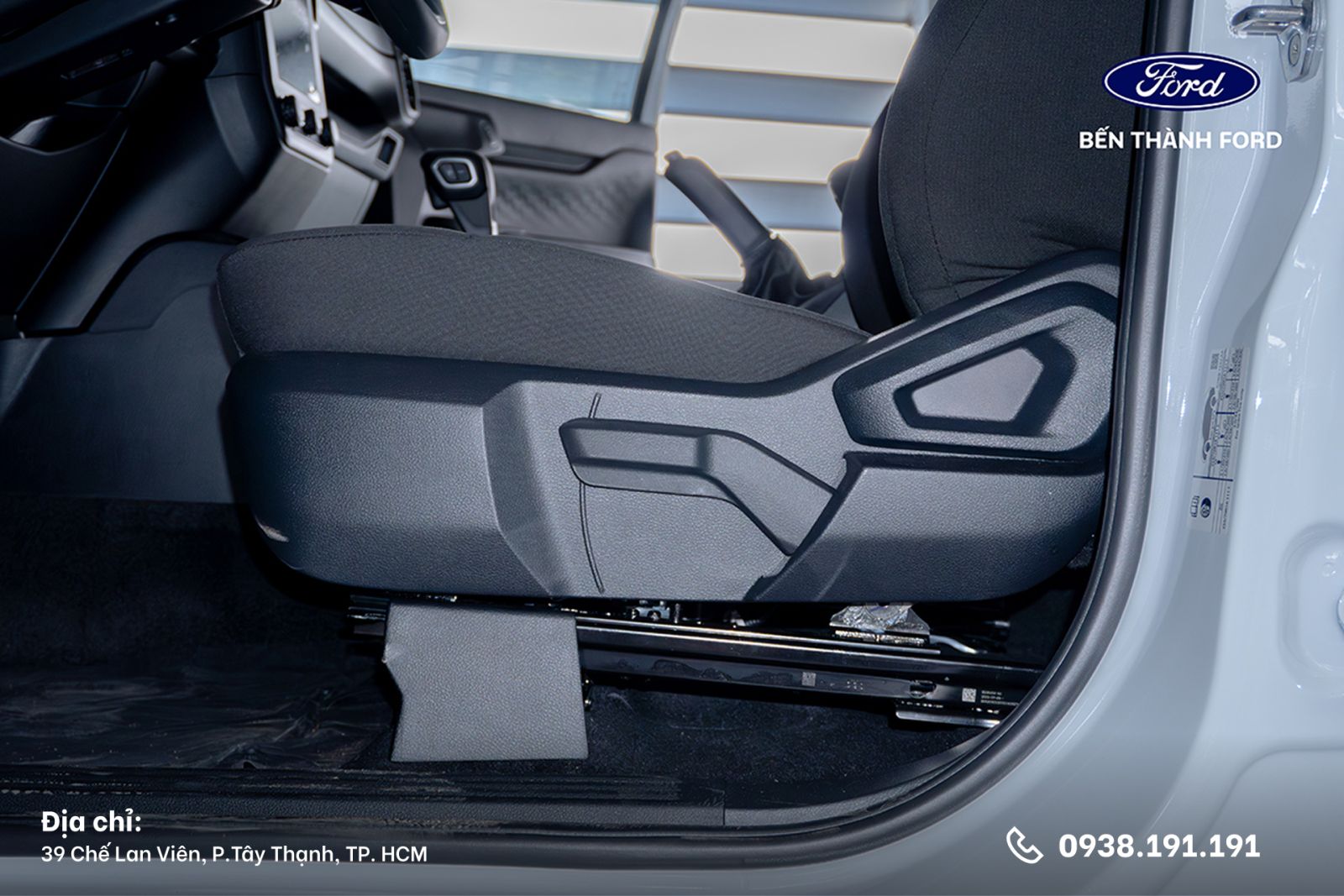 Ghế lái chỉnh tay 6 hướng