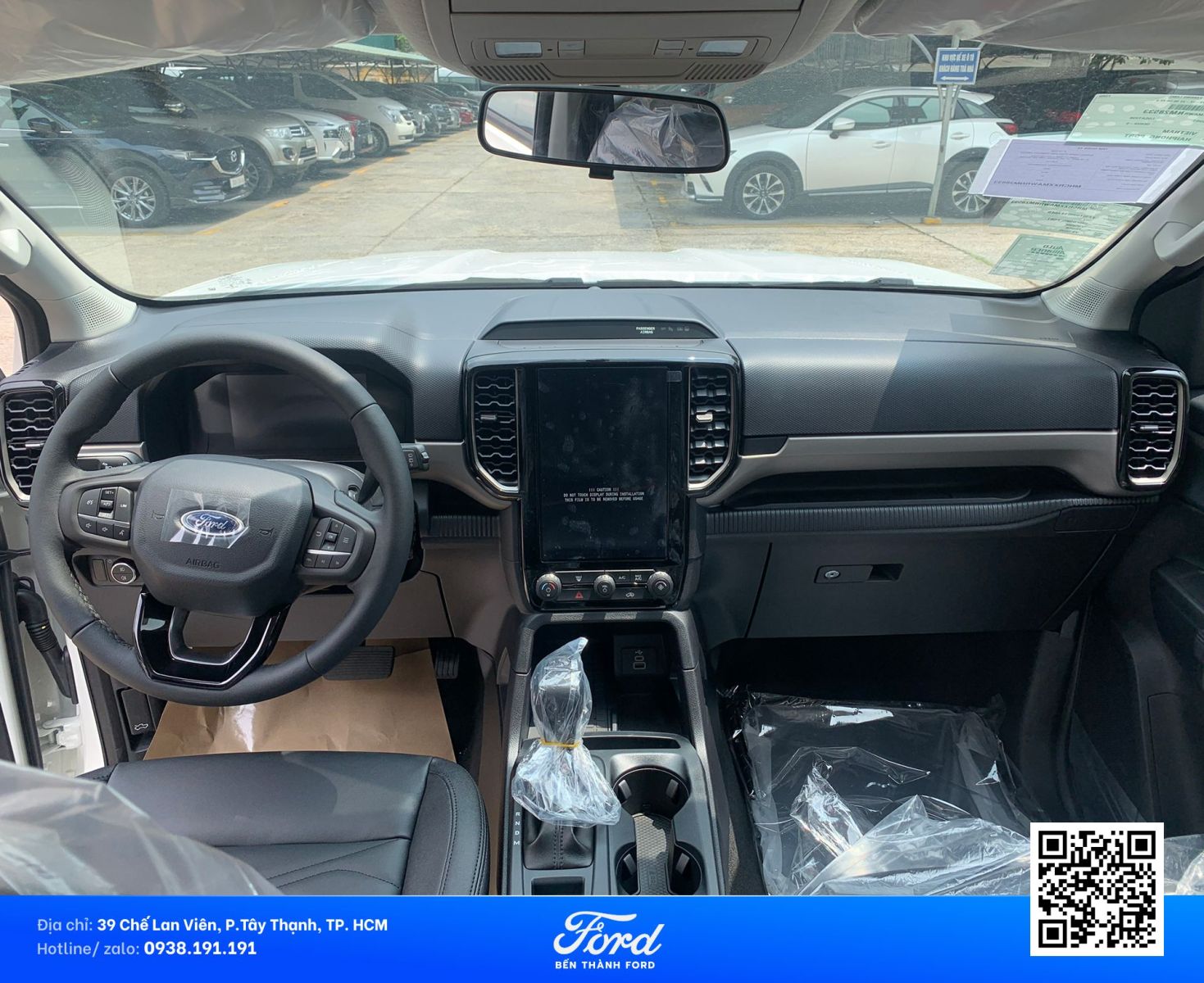 SUV Ford Everest Ambiente 2026 nội thất 