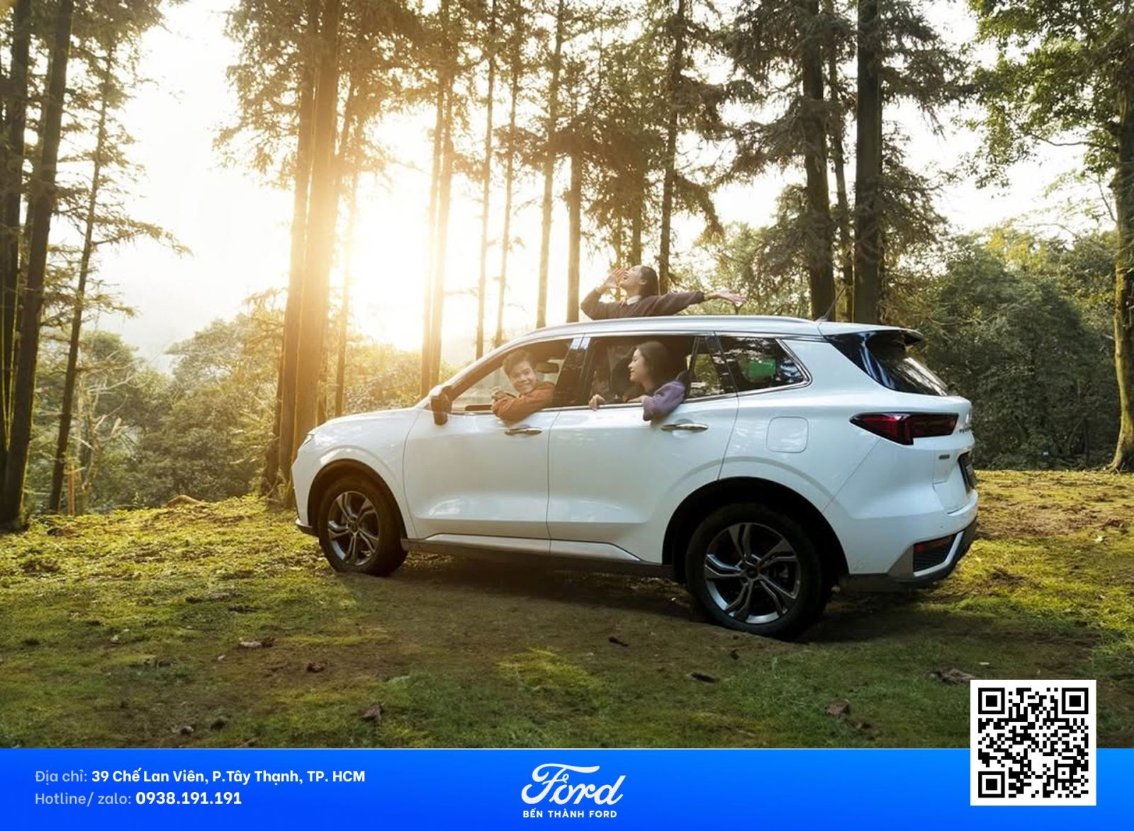 TERRITORY TITANIUM X MÀU TRẮNG CÓ CỬA SỔ TRỜI  