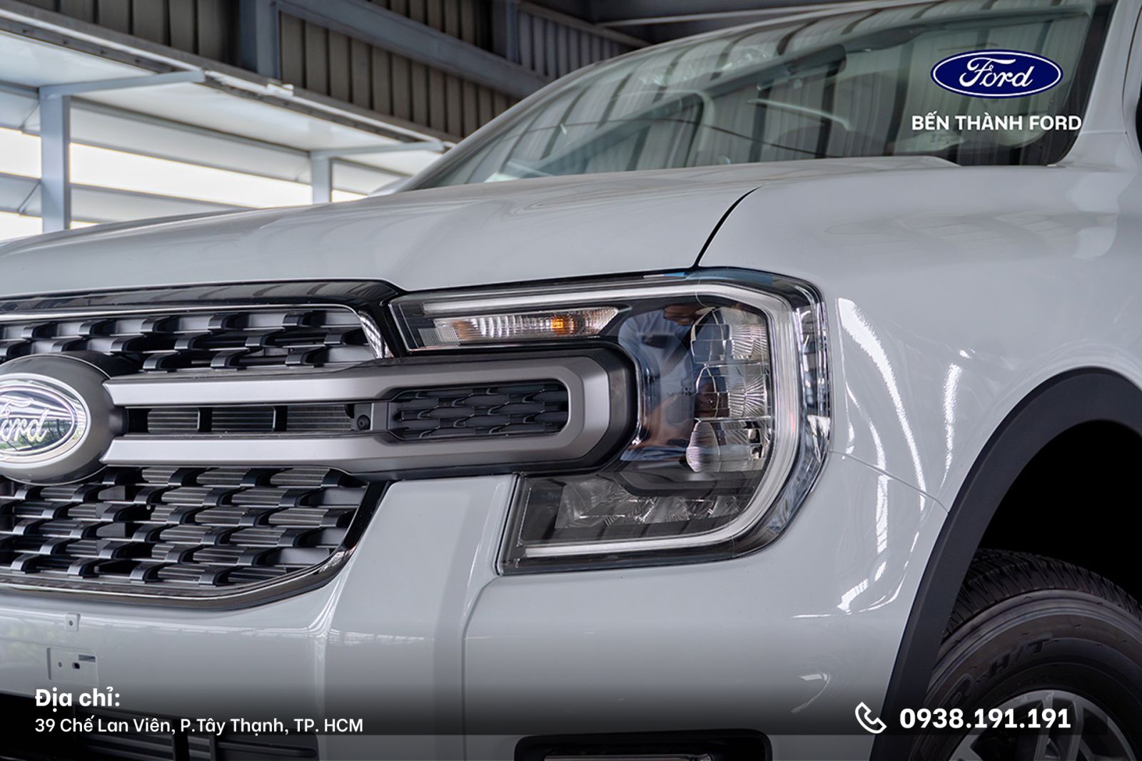 Cụm đèn LED với đèn định vị ban ngày hình chữ C Ford Ranger XLS