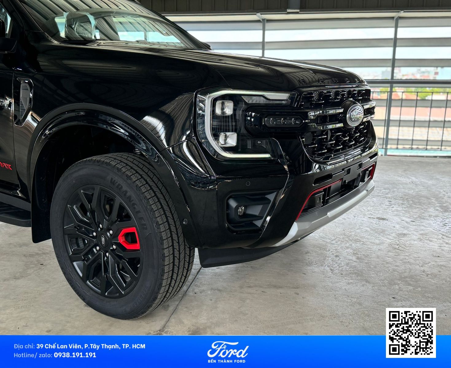 cụm đèn led chữ C Ford Ranger Stormtrak màu đen 2026
