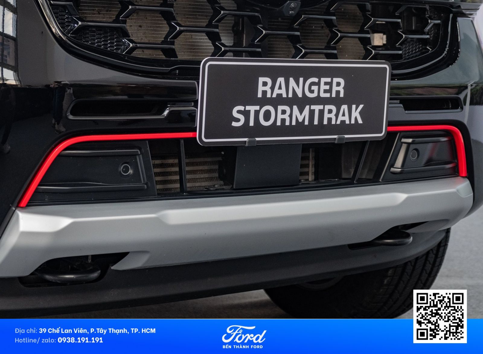 móc kéo Ford Ranger Stormtrak màu bạc 2026