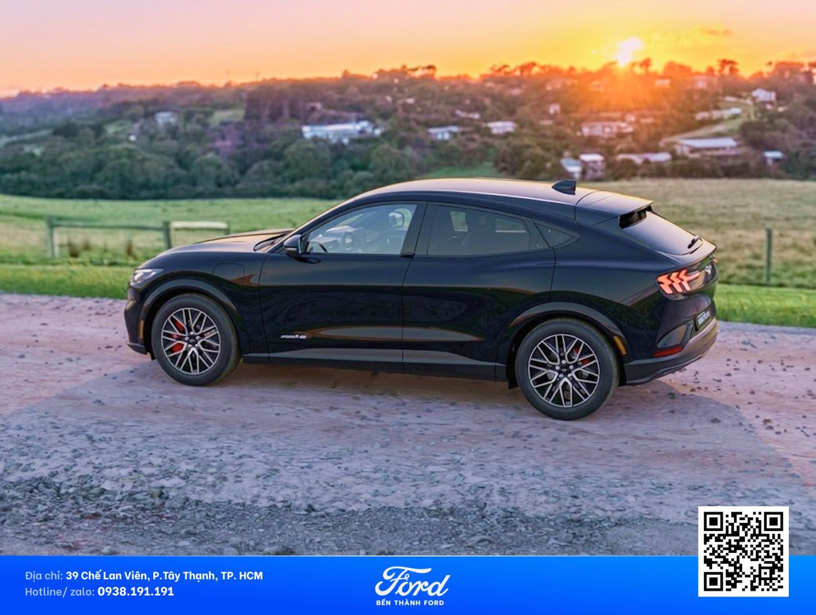 xe điện Mustang Mach-E màu đen